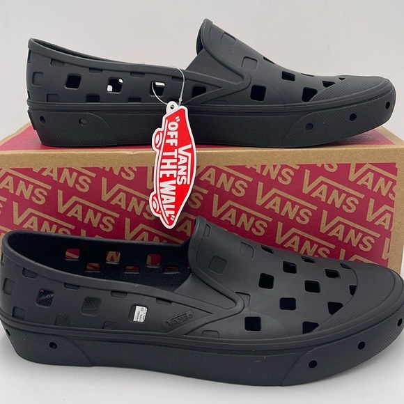 Vans Men’s Slip-On Trk BlackVN0A5HF8BLKSneakerss Crocs